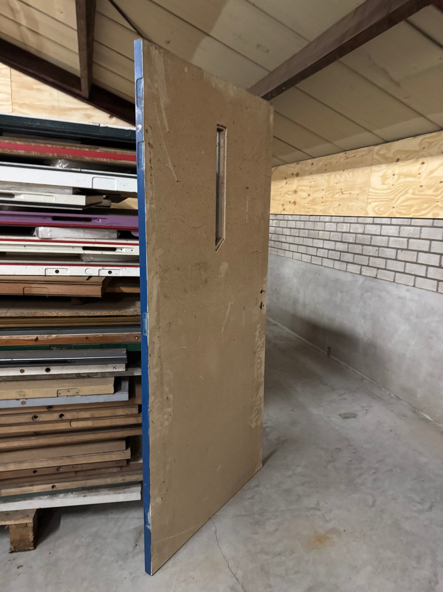 Voordeur | 2075 x 925 x 38 | Rechts | 117