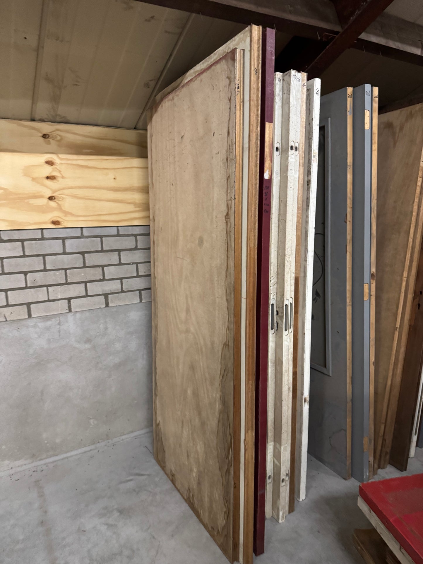 Voordeur | 2115 x 925 x 38 | Rechts | 82