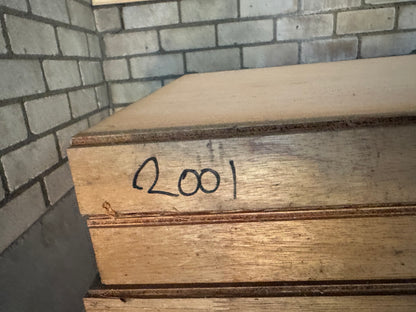 Voordeur | 2070 x 925 x 38 | Rechts | 244
